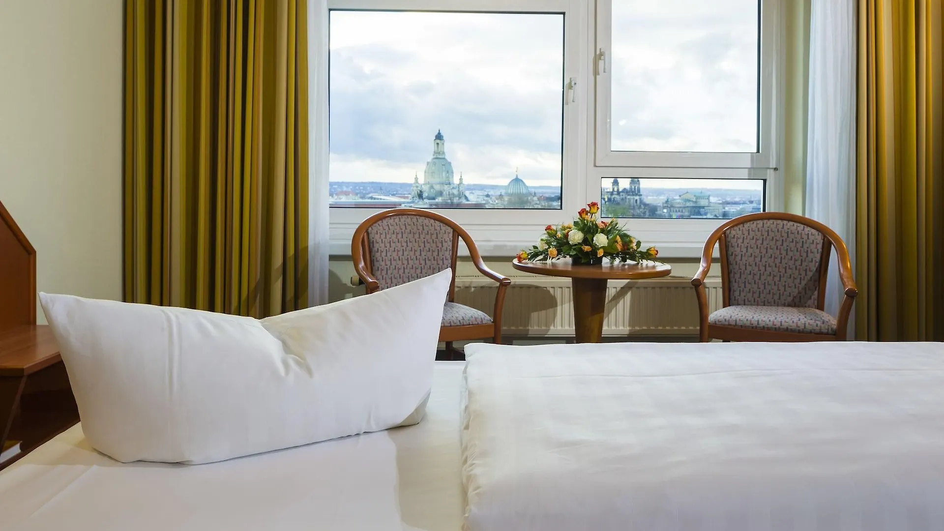 Hotel Am Terrassenufer Drezno Niemcy