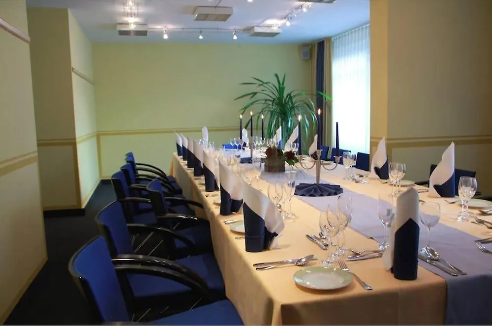 Hotel Am Terrassenufer Drezno