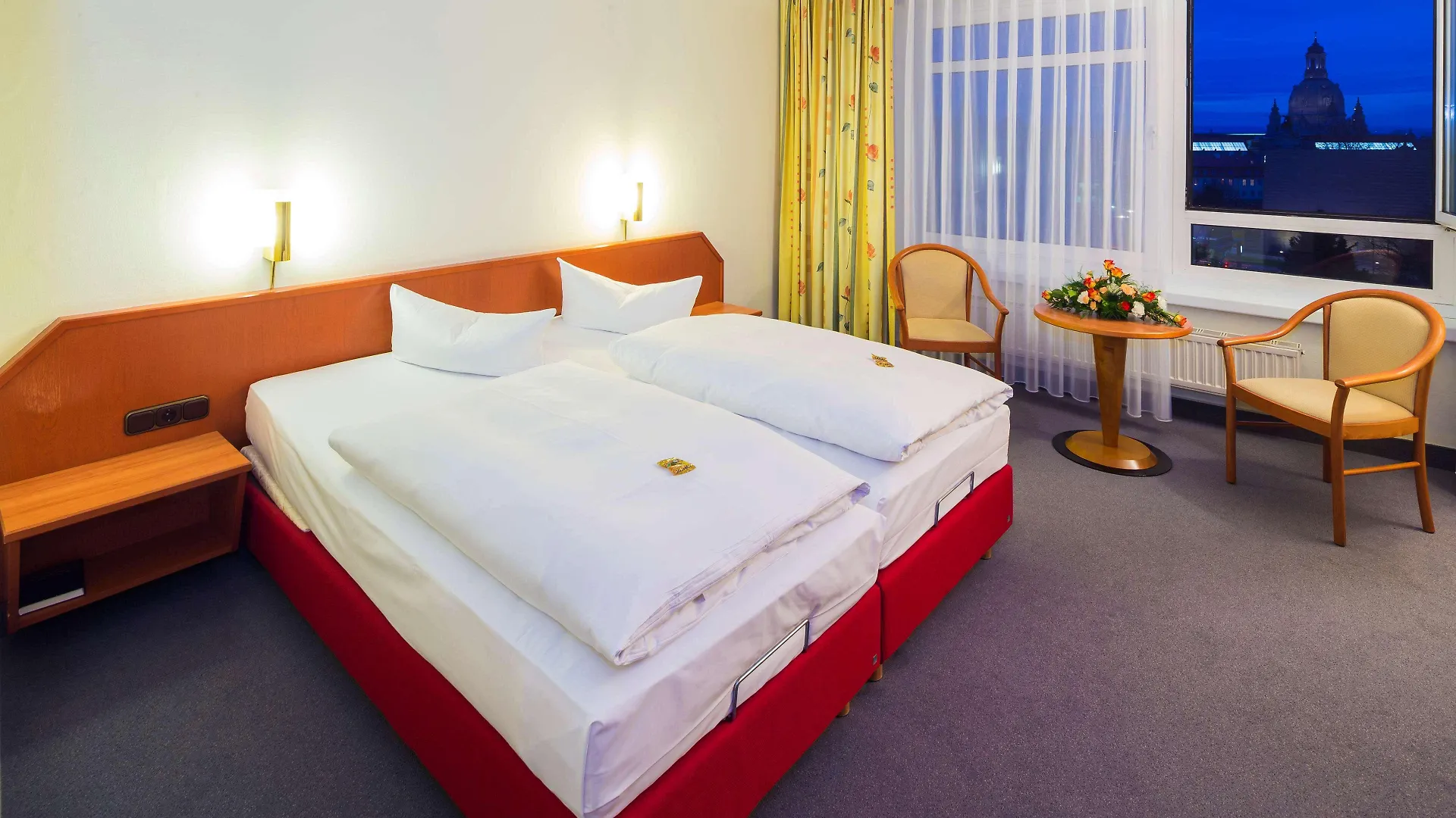 ****  Hotel Am Terrassenufer Drezno Niemcy