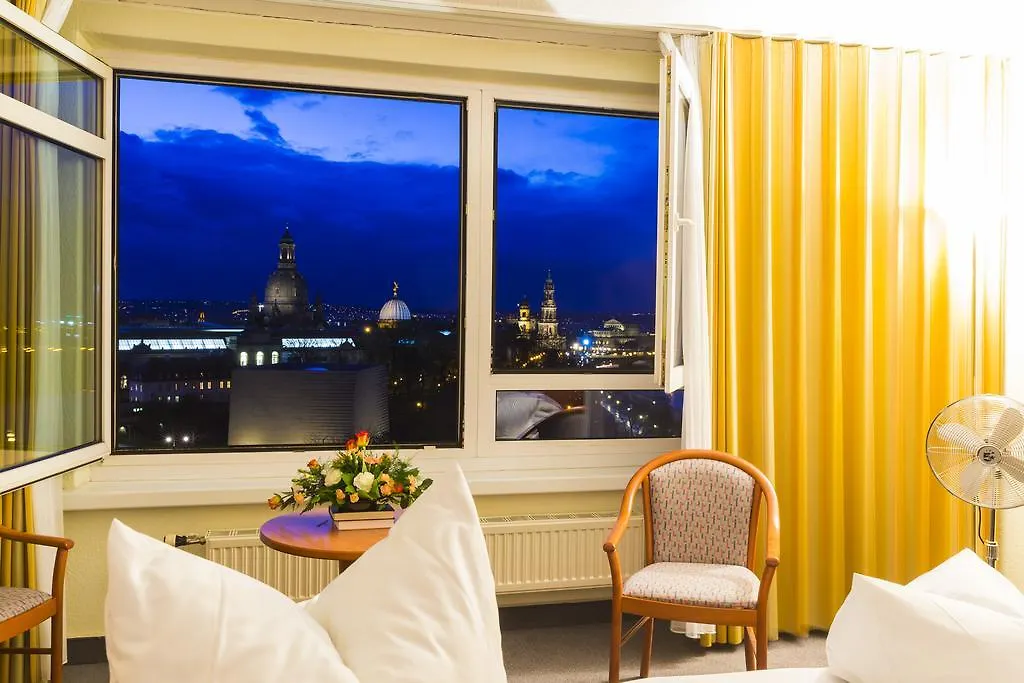 ****  Hotel Am Terrassenufer Drezno Niemcy