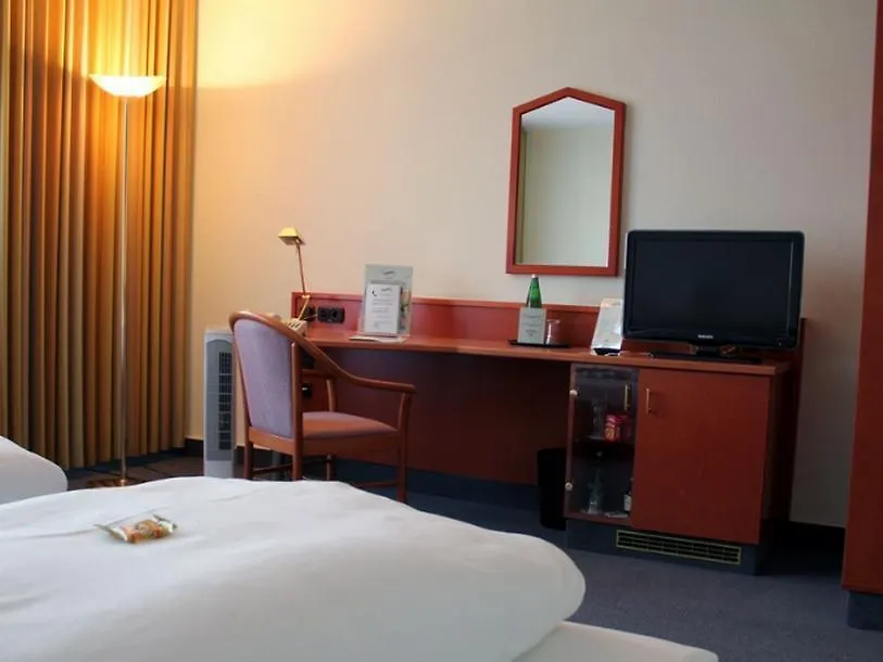 Hotel Am Terrassenufer Drezno