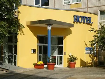 Hotel Am Terrassenufer Drezno